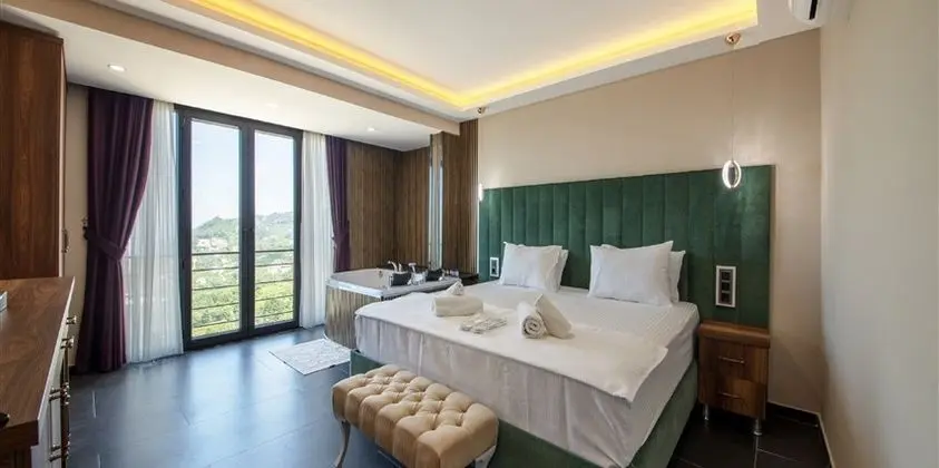 Deluxe Jakuzili Villa