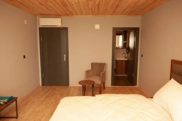 Triple, Deniz Manzaralı