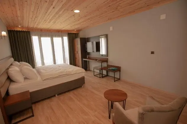 Triple, Deniz Manzaralı