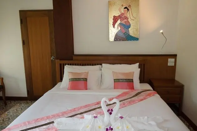 Deluxe Tek Büyük Yataklı Oda