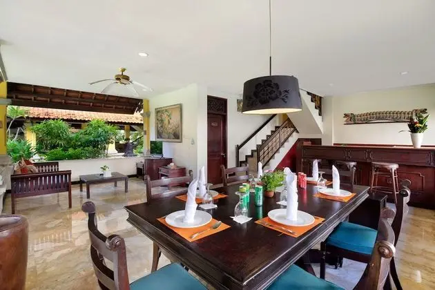 Villa, 3 Yatak Odası, Havuz Manzaralı
