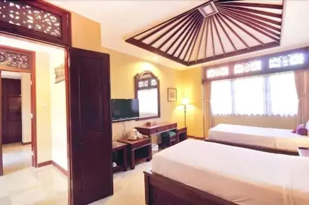 Villa, 3 Yatak Odası, Havuz Manzaralı