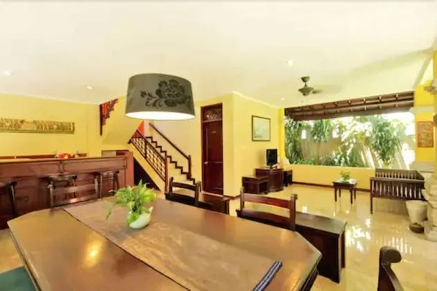 Villa, 3 Yatak Odası, Havuz Manzaralı