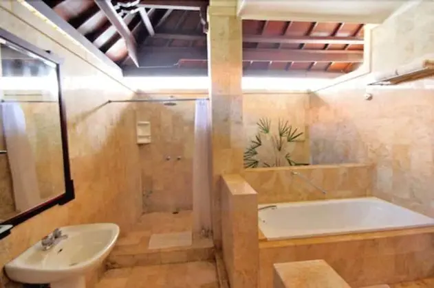 Villa, 3 Yatak Odası, Havuz Manzaralı
