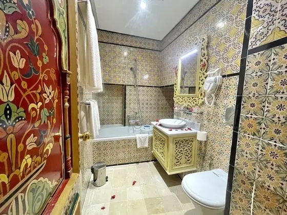 Üç Kişilik Oda