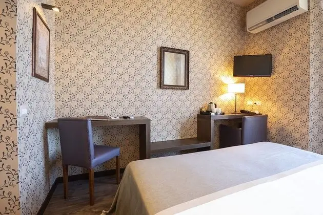 Deluxe Tek Büyük Yataklı Oda, Göl Manzaralı