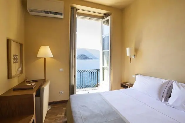 Deluxe Tek Büyük Yataklı Oda, Göl Manzaralı