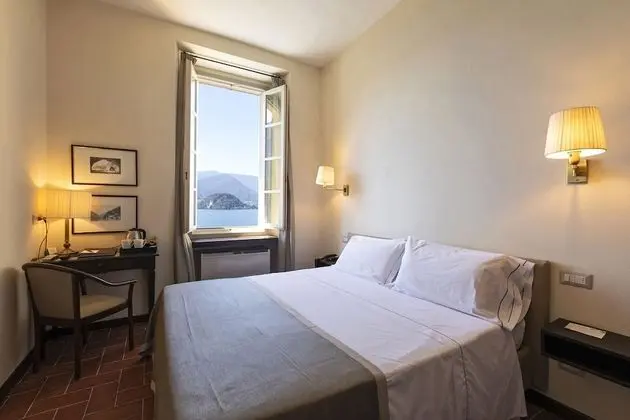 Deluxe Tek Büyük Yataklı Oda, Göl Manzaralı