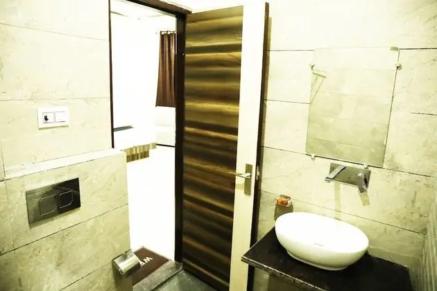 Üç Kişilik Oda