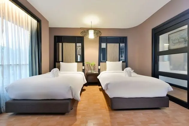 Royal Suite With Breakfast Twin Bed