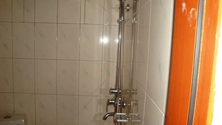 Tek Büyük Yataklı Oda, 1 Çift Kişilik Yatak