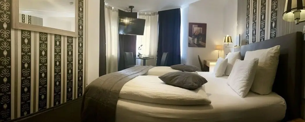 Standard Tek Büyük Yataklı Oda