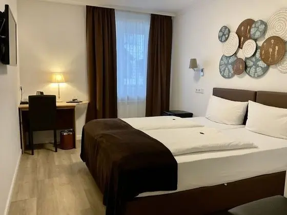 Standard Tek Büyük Yataklı Oda