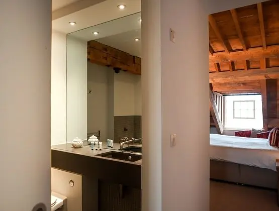 Apart Daire, Özel Banyo (77 Mills Bakery)