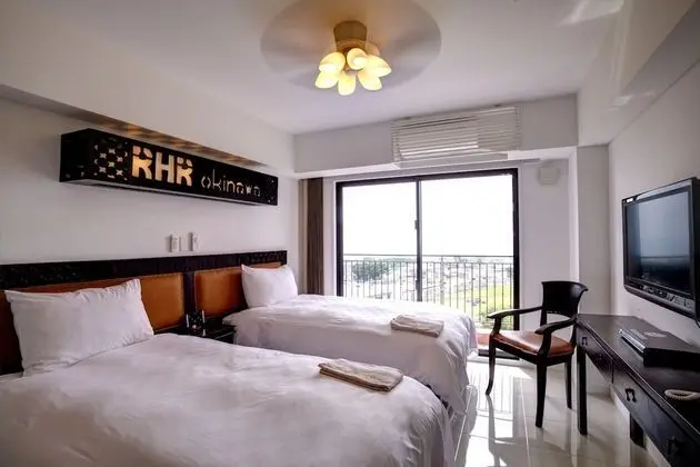 Royal Oda, Sigara İçilmez (Cleaning Every Other Day)