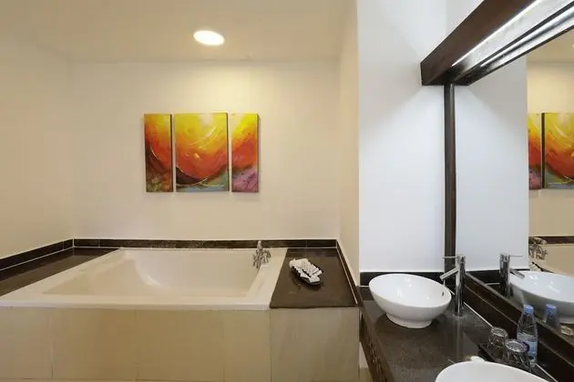 Ocean Suite
