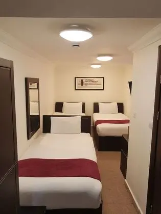 Standard Üç Kişilik Oda