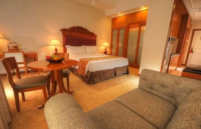 Studio Apartment