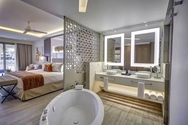 Luxury Junior Suite Ocean View