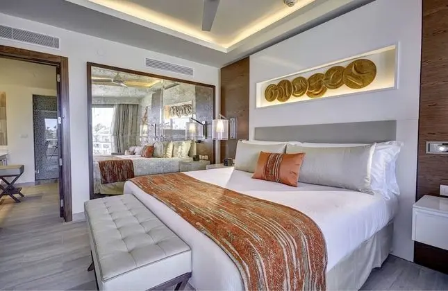Luxury Presidential One Bedroom Suite