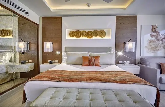 Luxury Presidential One Bedroom Suite