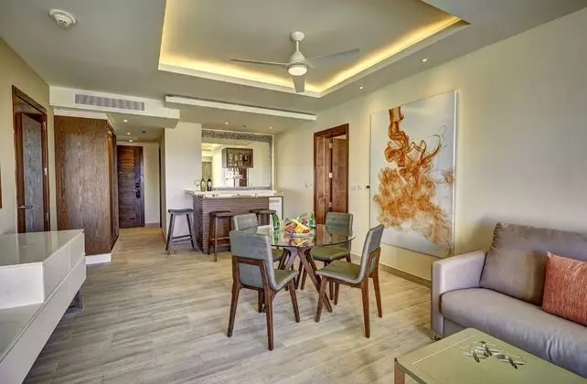 Luxury Presidential One Bedroom Suite