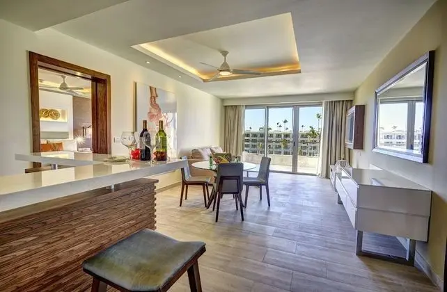 Luxury Presidential One Bedroom Suite