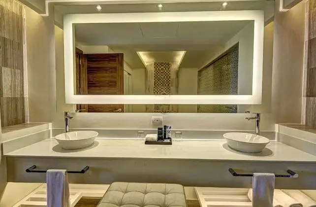 Luxury Presidential One Bedroom Suite