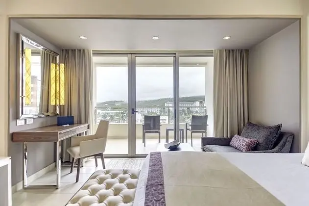 Luxury Junior Suite Ocean View