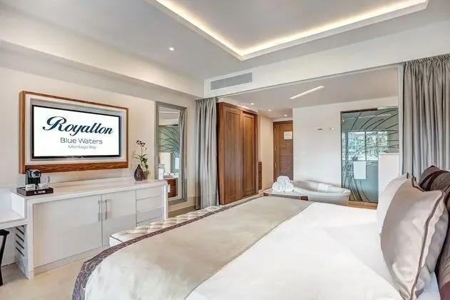 Luxury Junior Suite Ocean View Diamond Club