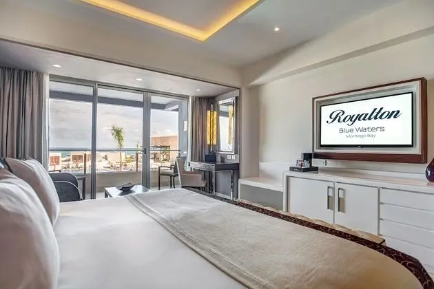 Luxury Junior Suite Ocean View Diamond Club