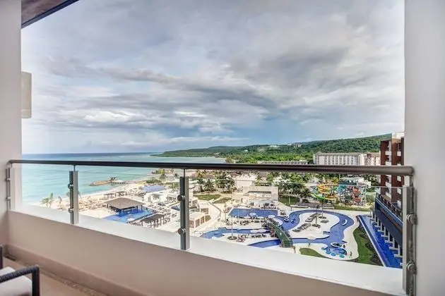 Luxury Junior Suite Ocean View Diamond Club