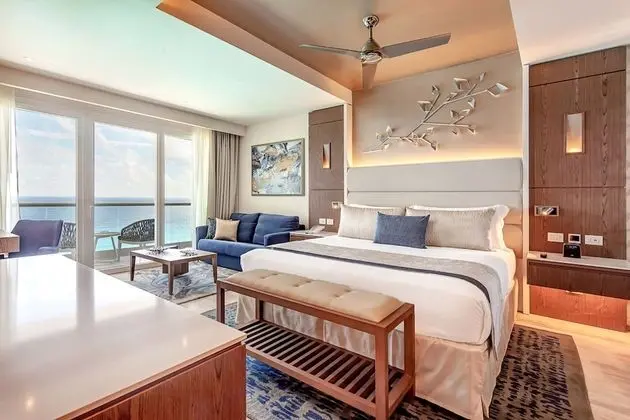 Luxury Chairmans Four bedroom Suite Ocean Front Diamond Club