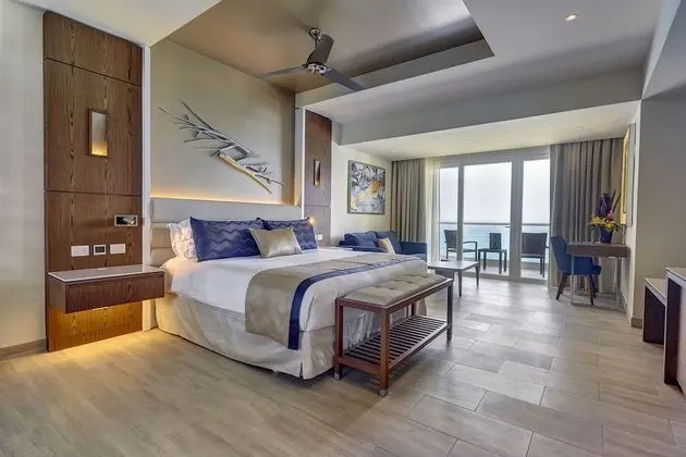 Luxury Junior Suite Ocean Front