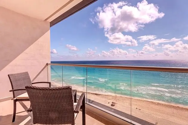 Luxury Junior Suite Ocean Front