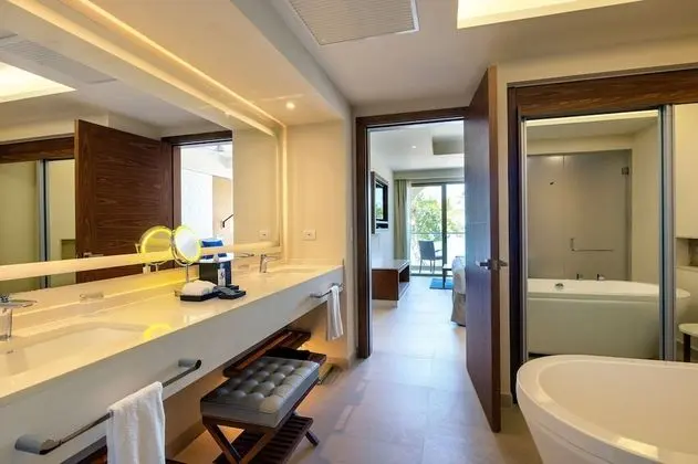 Luxury Presidential Ocean Front Two Bedroom Suite Diamond Club
