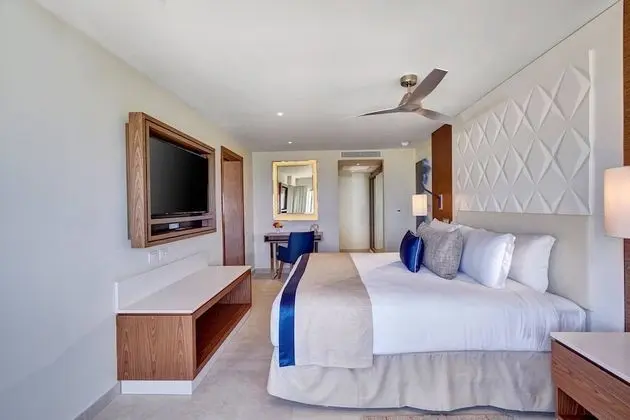 Luxury Presidential Ocean View Two Bedroom Suite Diamond Club