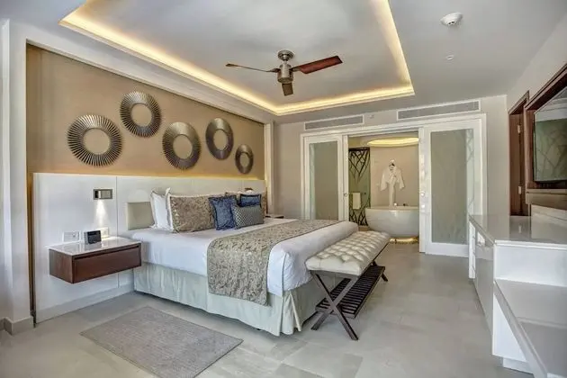 Luxury Presidential One Bedroom Suite Diamond Club