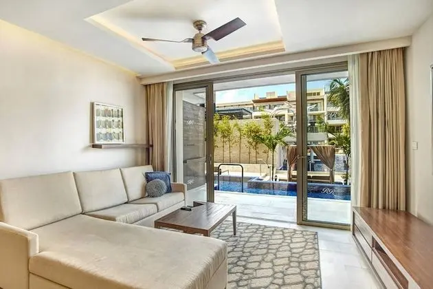 Luxury Presidential Two Bedroom Suite Swim Out