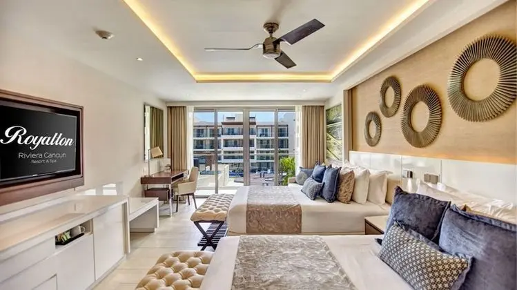 Luxury Suite Ocean View with Terrace Jacuzzi Diamond Club