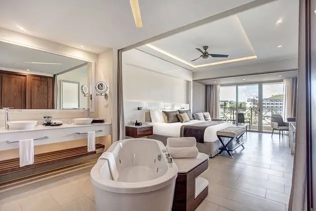 Luxury Junior Suite