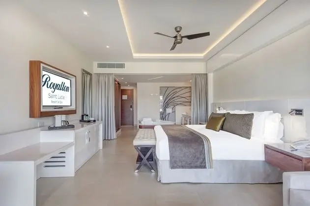 Luxury Junior Suite Ocean View Diamond Club