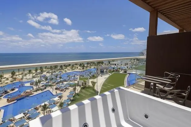 Luxury Junior Suite Ocean Front Terrace Jacuzzi