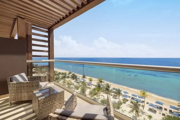 Luxury Presidential Ocean Front One Bedroom Suite Diamond Club