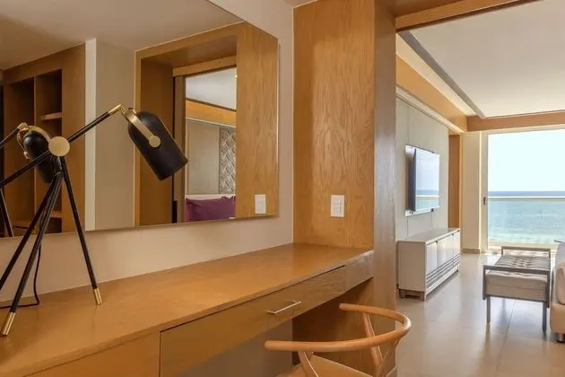 Luxury Presidential Ocean Front One Bedroom Suite Diamond Club