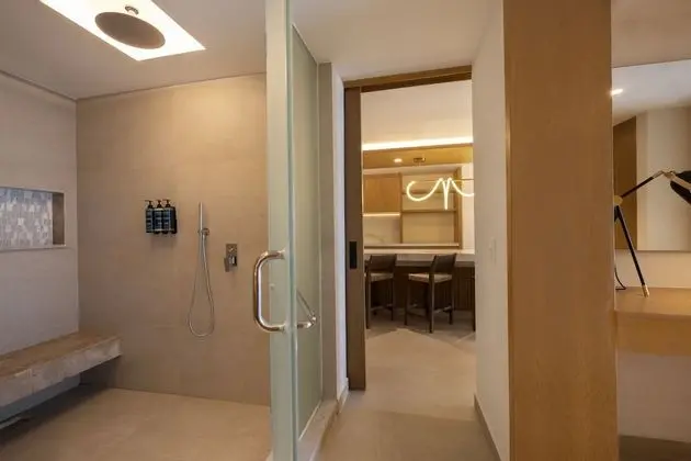 Luxury Presidential Ocean Front One Bedroom Suite Diamond Club
