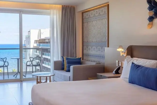 Two Bedroom Luxury Junior Suite Ocean Front Diamond Club