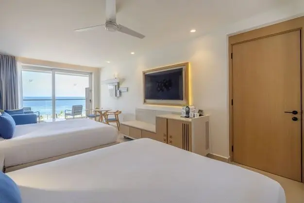 Two Bedroom Luxury Junior Suite Ocean Front Diamond Club