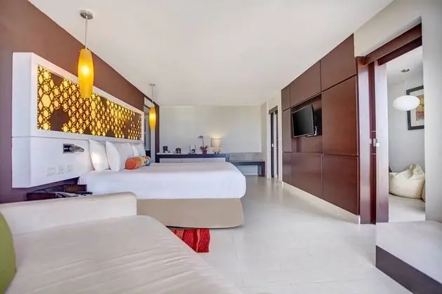 Family Jacuzzi Suite Ocean View