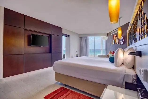 Family Jacuzzi Suite Ocean View